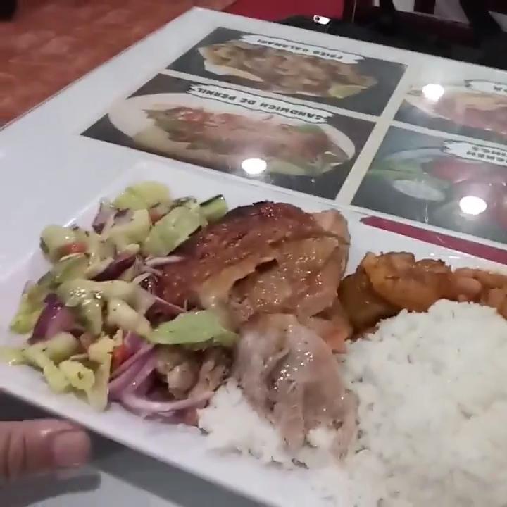 La Pequena Taste of Italy Pizzeria & Restaurant